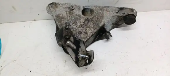 BMW X6 E71 Engine mounting bracket 6790021
