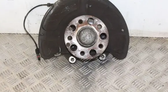 Mercedes-Benz E W212 Front wheel hub