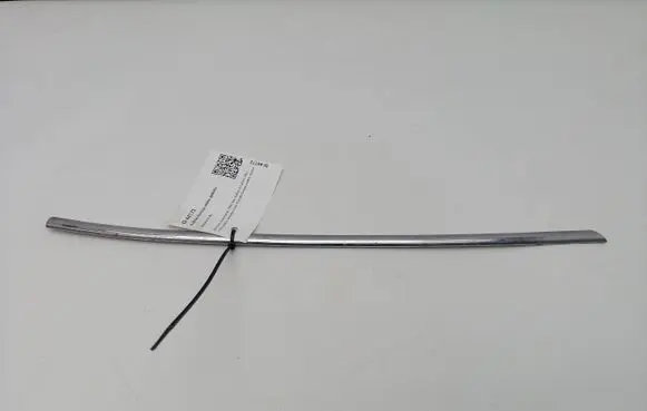 Jaguar XJS Rear side glass trim 