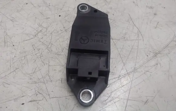 Mercedes-Benz E W211 Airbag deployment crash/impact sensor A0018209326