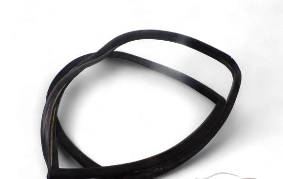 Rear door rubber seal (on body)