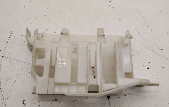 Mini One - Cooper F56 F55 Engine control unit holder 7632906