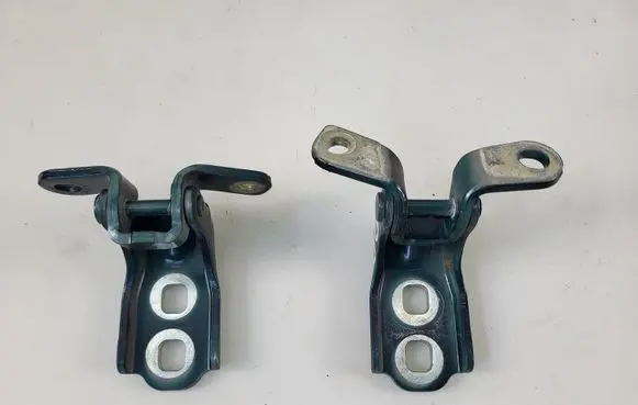 Opel Insignia B Front door hinge set 13583613 13583618