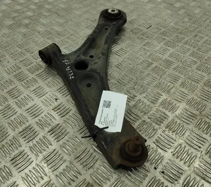 Ford Ecosport Front lower control arm/wishbone GN153051BA