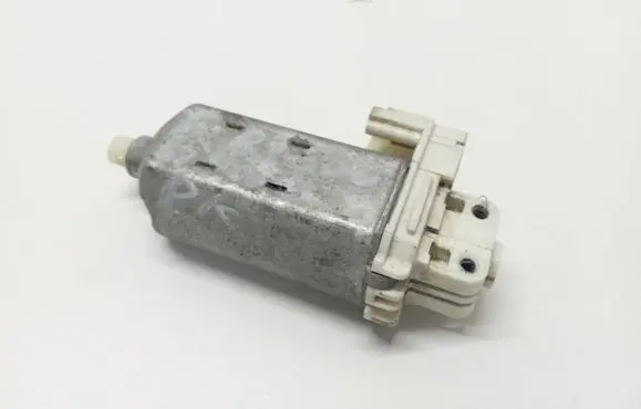 Lexus RX 300 Seat adjustment motor 