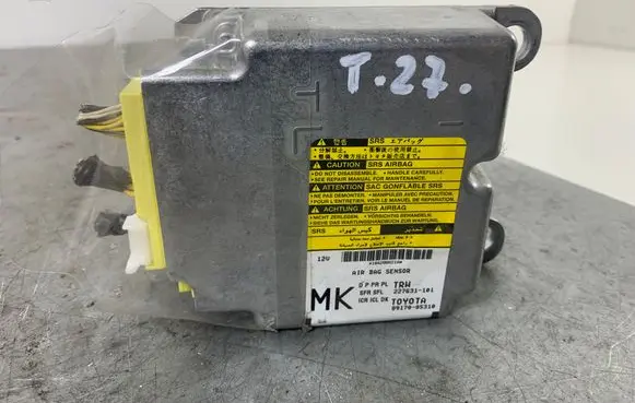 Toyota Avensis T270 Airbag control unit/module 8917005310