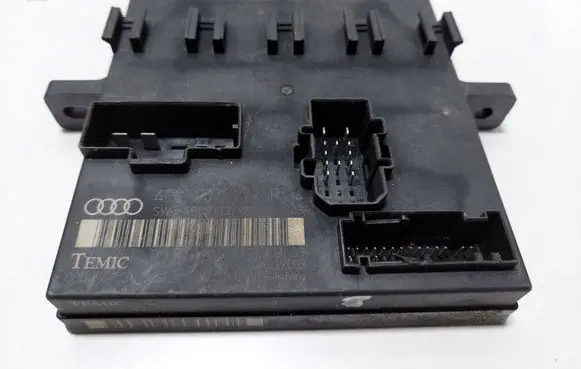 Audi A8 S8 D3 4E Comfort/convenience module 4E0907279P