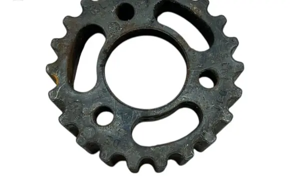 Volkswagen PASSAT B7 Fuel pump gear (pulley) 03L130111G