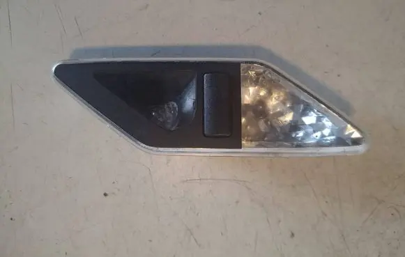 BMW 3 E46 Rear seat light 8375585