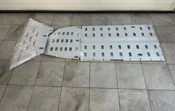 Engine splash shield/under tray