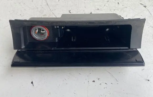 Volkswagen PASSAT B7 Ashtray (front) 3C0863284K