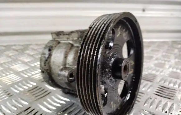 Volvo S40 Power steering pump