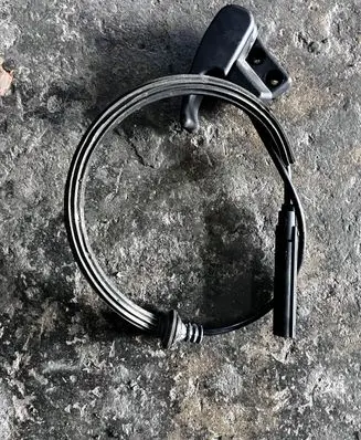 Audi A3 S3 8P Engine bonnet/hood lock release cable 8P0823535C
