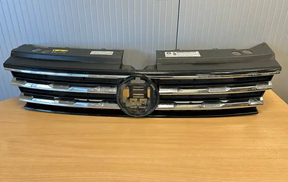 Volkswagen Tiguan Allspace Front bumper upper radiator grill 5NN853653 5NN853653B