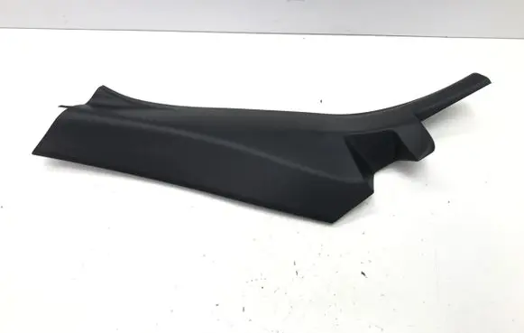 BMW 2 Active Tourer U06 Rear seat side bottom trim 7952097