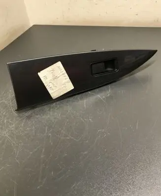 Mazda 6 Electric window control switch G31A684L6