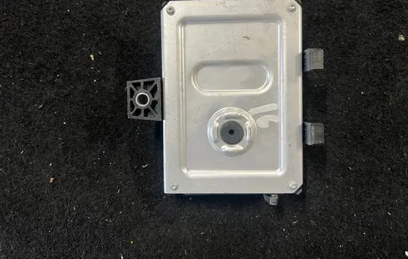 Chevrolet Camaro Fuel injection pump control unit/module 23281816
