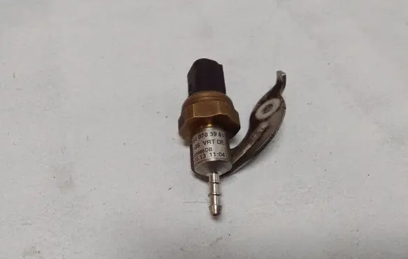 Fuel pressure sensor