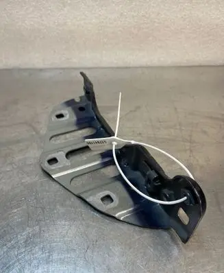 Renault Megane E-Tech Fender mounting bracket