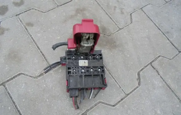 Mercedes-Benz E W212 Positive cable (battery) 