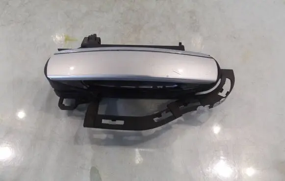 Audi A6 S6 C6 4F Front door exterior handle 