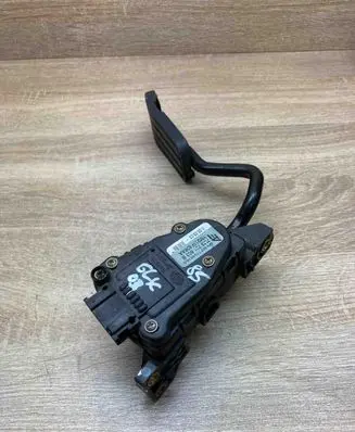 Volkswagen Sharan Accelerator throttle pedal 7M3721603B 6PV00777003