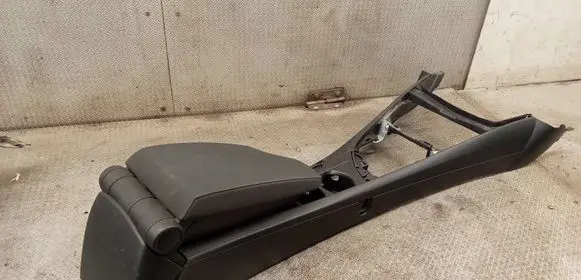 BMW 1 E81 E87 Armrest 7143596