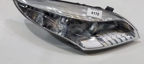 Renault Megane III Headlight/headlamp 20-B875