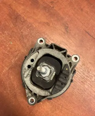 BMW X4 F26 Engine mount bracket 6868489 270116