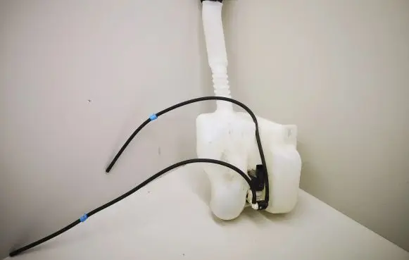 Renault Zoe Windshield washer fluid reservoir/tank 289107030R 289108952R
