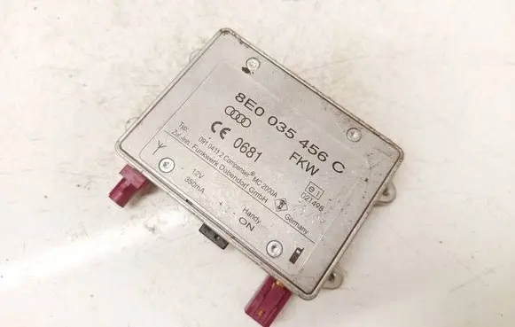 Audi A6 S6 C6 4F Antenna control unit 8E0035456C