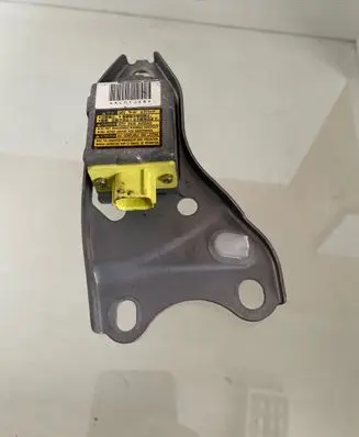 Toyota Avensis Verso Airbag deployment crash/impact sensor 8983044010 89830
