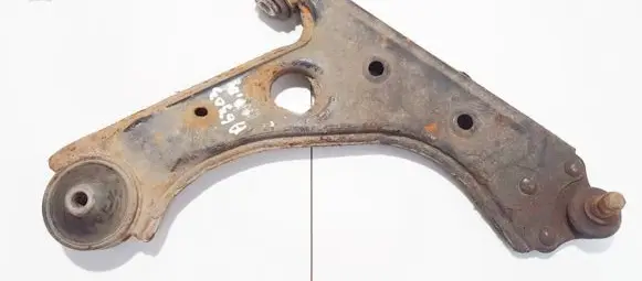 Opel Corsa D Front lower control arm/wishbone 13167940