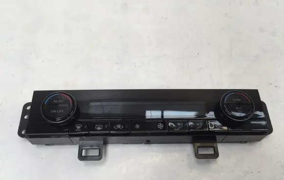 Nissan Qashqai J12 Climate control unit 275006UN0C