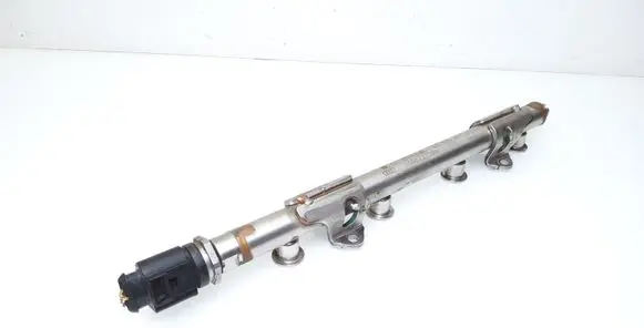 Volkswagen Golf VII Fuel main line pipe 04E133320D