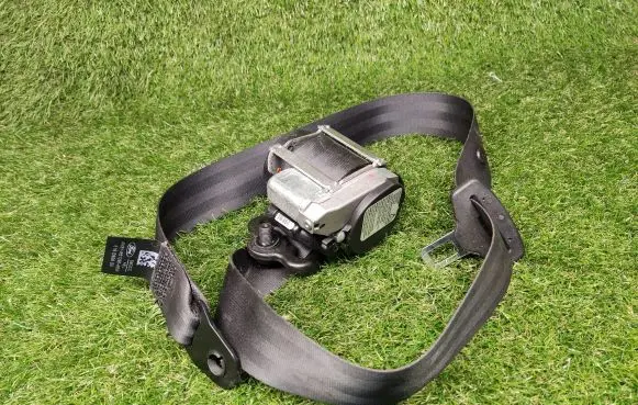 Ford Focus C-MAX Front seatbelt AM51R61295ABW