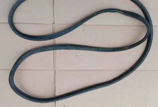Jaguar XJ X40 Loading door rubber seal (on body) 