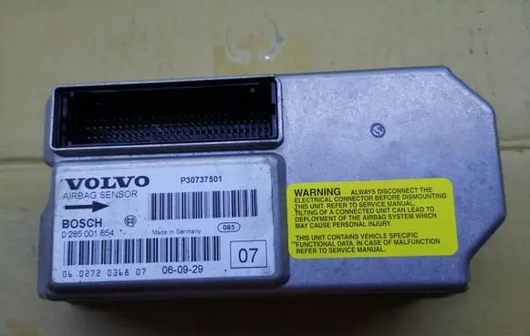 Volvo V70 Airbag control unit/module P30737501