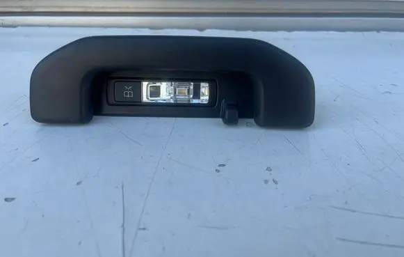 Mercedes-Benz E W213 Rear interior roof grab handle A0009061706