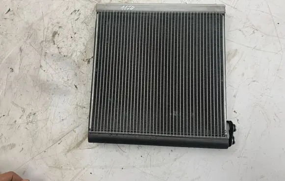 Lexus RX 330 - 350 - 400H Heater blower radiator 12H143801M