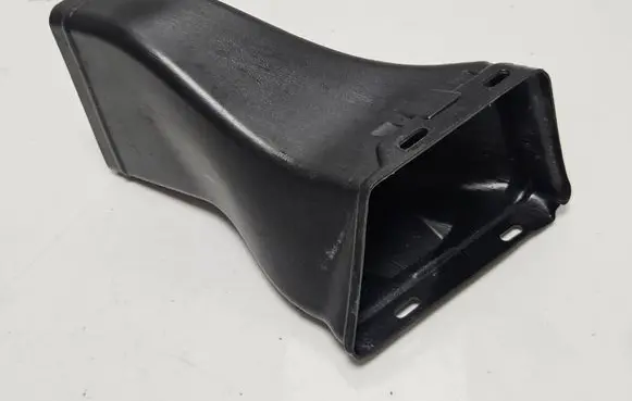 BMW 5 E60 E61 Air intake duct part 7178085 11460913 E60M06