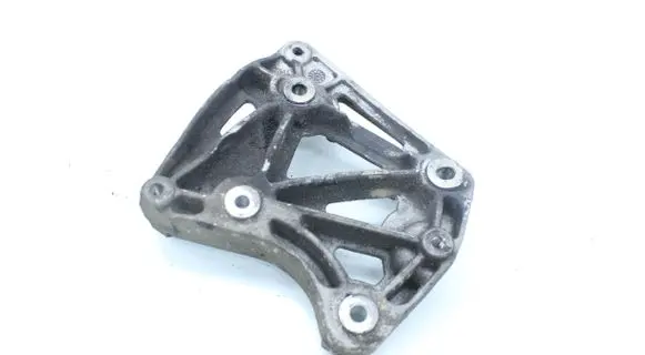 Chevrolet Captiva A/C compressor mount bracket 