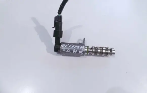 KIA Optima Camshaft position sensor 243752E100