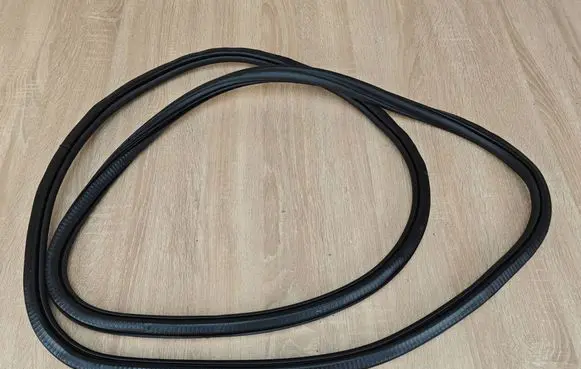 Audi A6 S6 C7 4G Front door rubber seal 4G0831721A