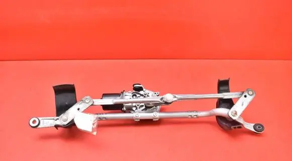 Mazda 3 II Front wiper linkage and motor WM07C