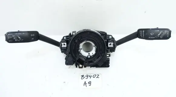 Skoda Octavia Mk3 (5E) Tailgate/trunk/boot open switch 5Q1953507G