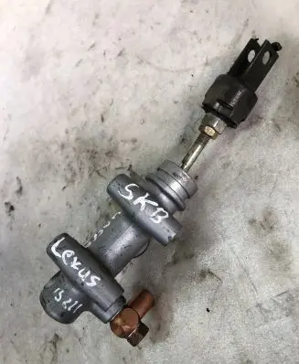 Lexus IS 220D-250-350 Clutch slave cylinder 