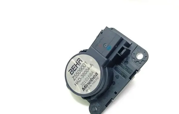 Citroen C4 Cactus Air flap motor/actuator Z5509001