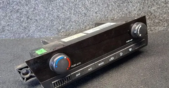 SsangYong Actyon Climate control unit 6870009070