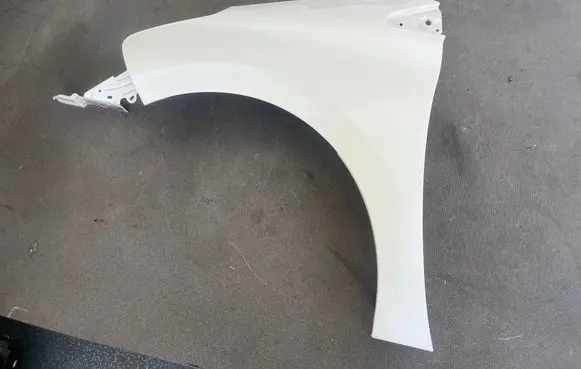Peugeot 208 I Fender